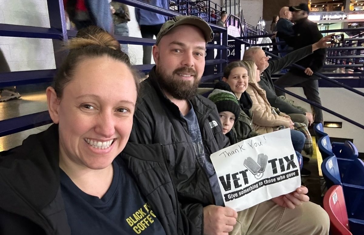 Knoxville Ice Bears at Fayetteville Marksmen