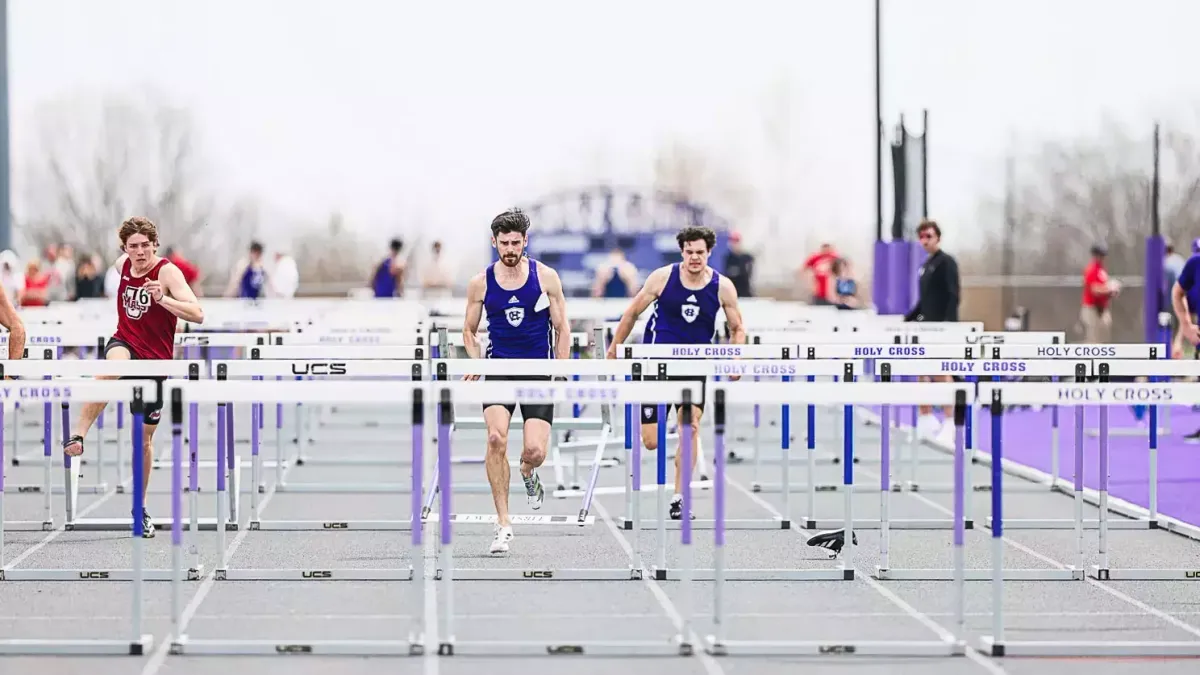 Stonehill Skyhawks at UConn Huskies Mens Hockey