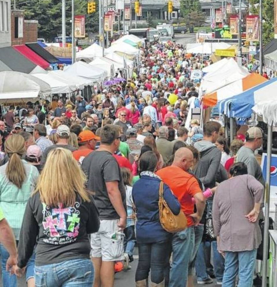 Paula Dellenback & Fox River at the Mount Airy Autumn Leaves Festival