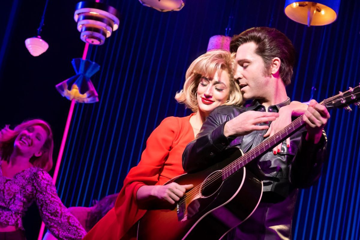 A Beautiful Noise: The Neil Diamond Musical - Las Vegas