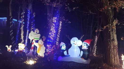 Beloit Christmas 2022 Christmas Lights With Santa His Elf And Hot Chocolate | 616 E Baldwin Woods  Rd, Beloit, Wi 53511-2140, United States | December 10, 2021