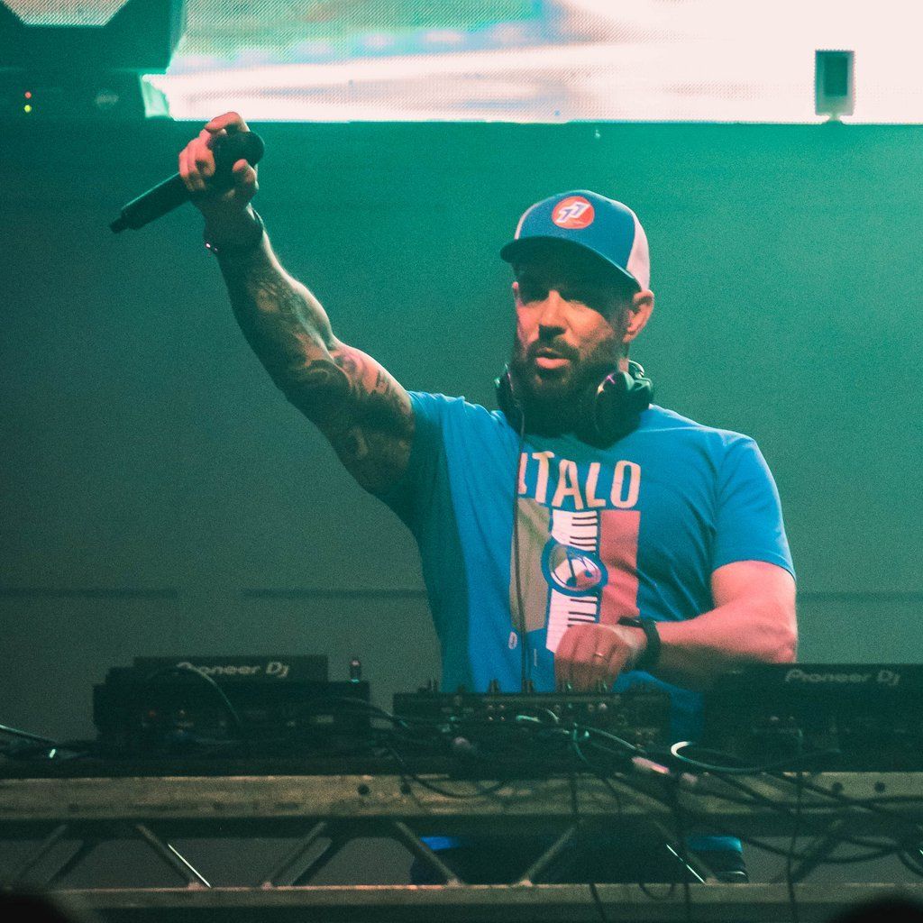 Lee Butlers Bottomless Christmas Brunch