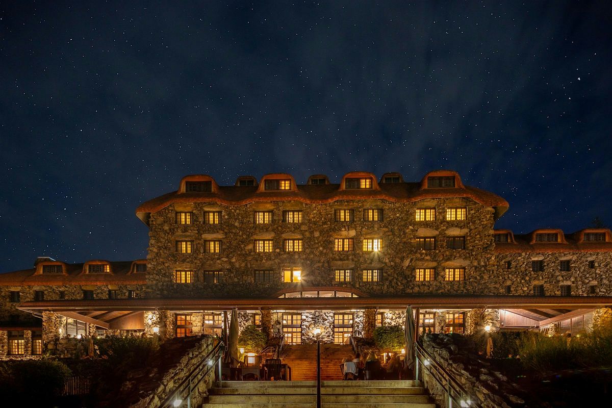 New Year's Magic Show with Michael Boone