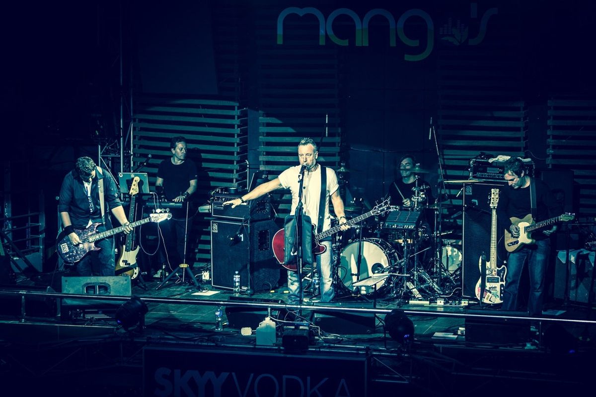 Peter Hook & The Light (16+)