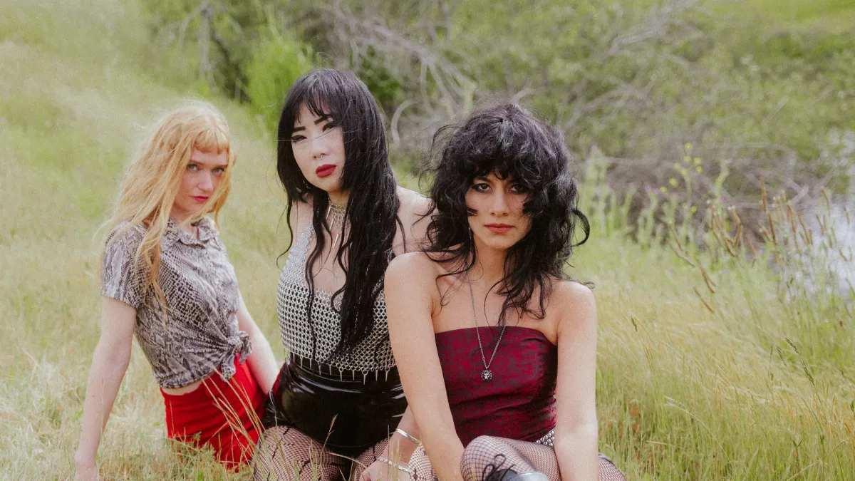 L.A. WITCH, The Black Angels in Asheville