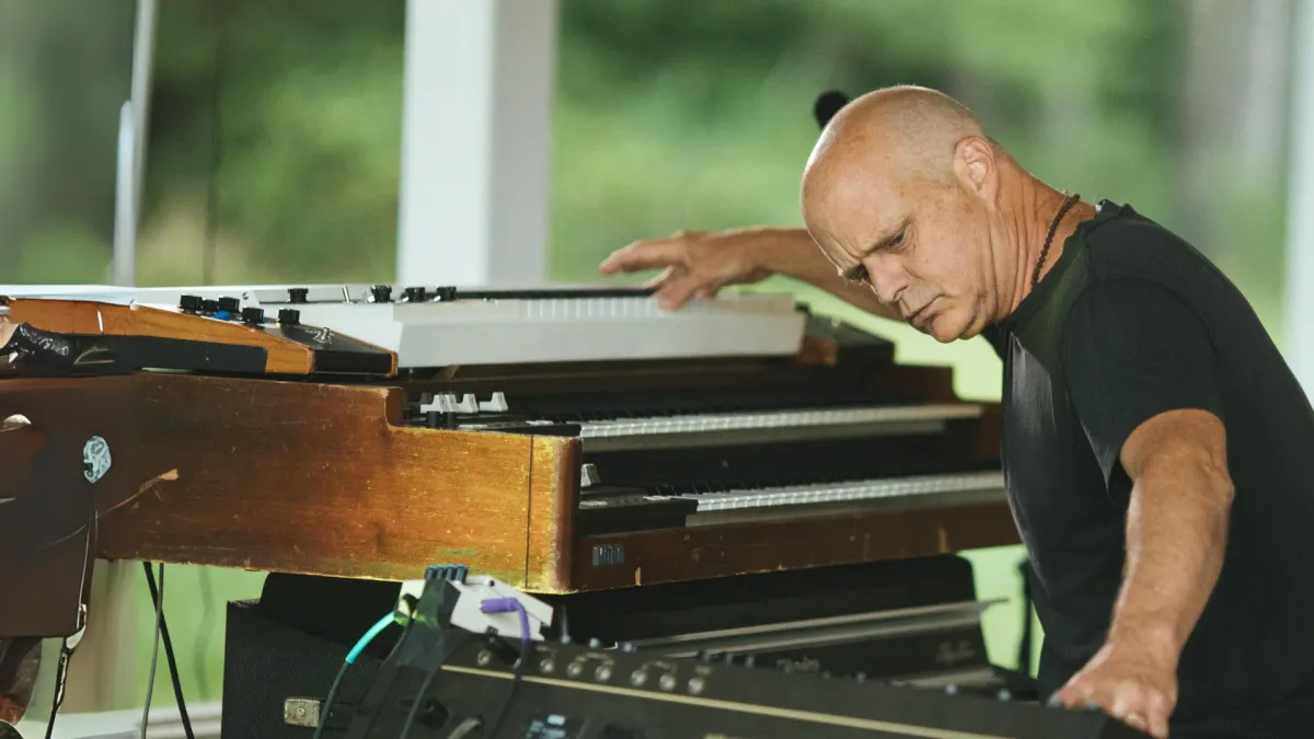 John Medeski, Billy Martin, Nels Cline, Scott Metzger in City of New York