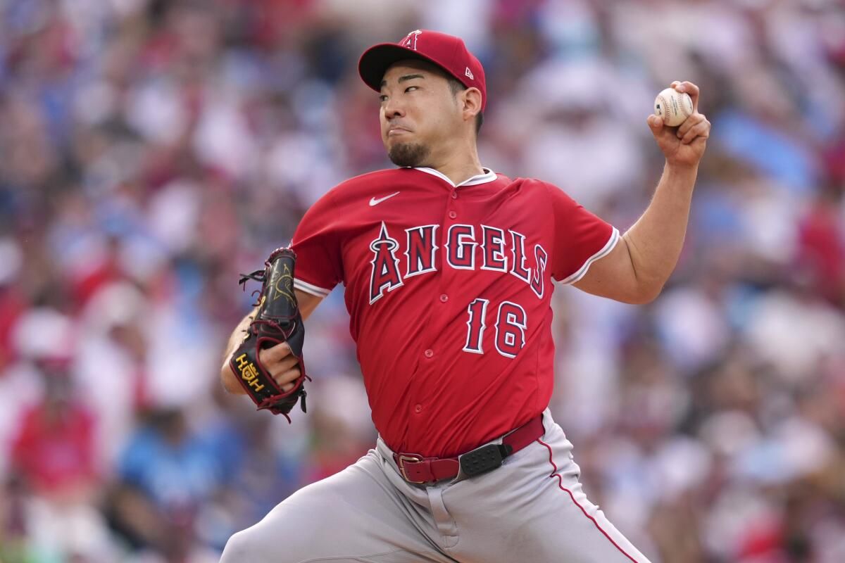 Parking Philadelphia Phillies at Los Angeles Angels