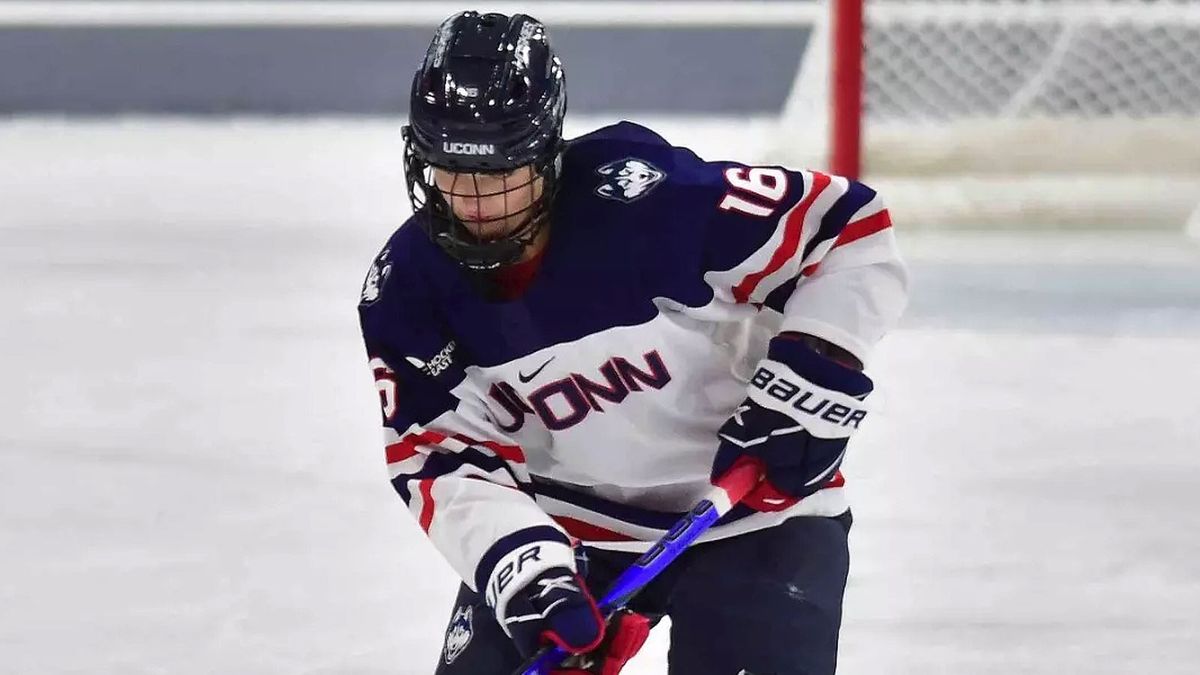 Parking Vermont Catamounts at UConn Huskies Mens Hockey