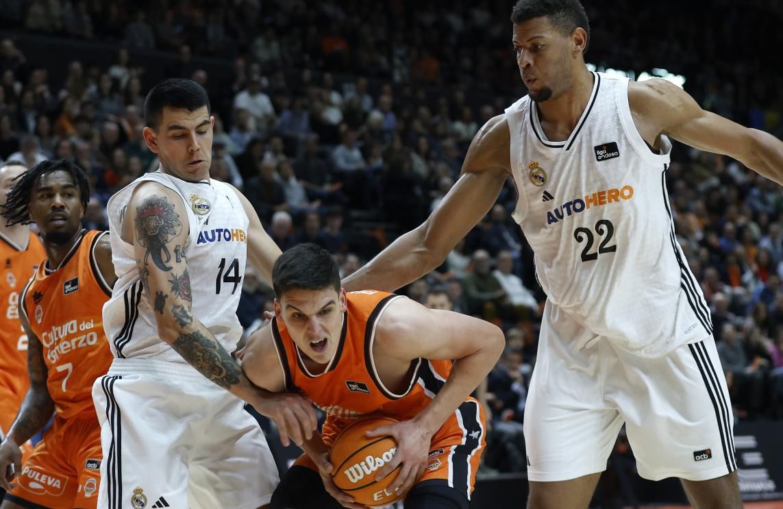 Real Madrid Baloncesto vs B\u00e0squet Girona Tickets