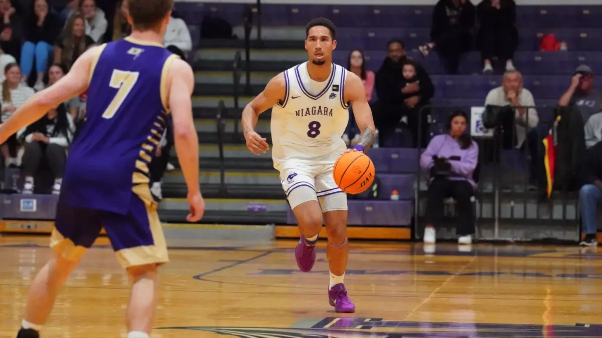 Parking Niagara Purple Eagles at Quinnipiac Bobcats Mens Basketball