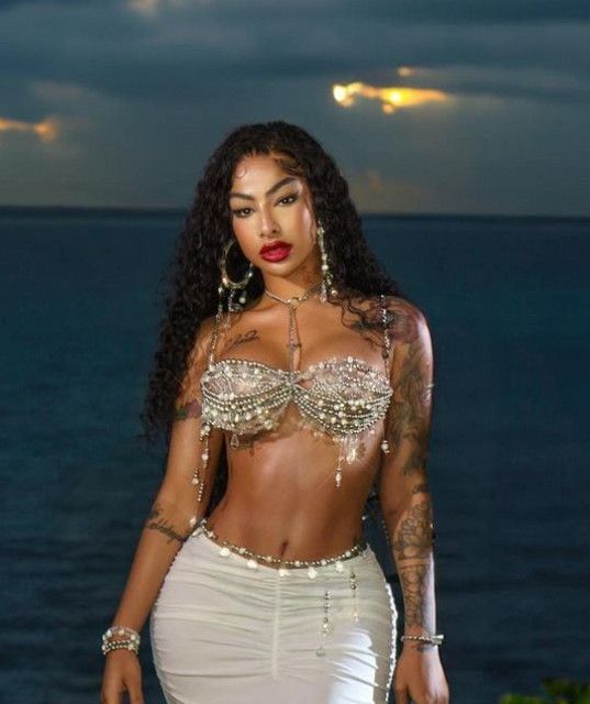 Yailin la Mas Viral in Herndon