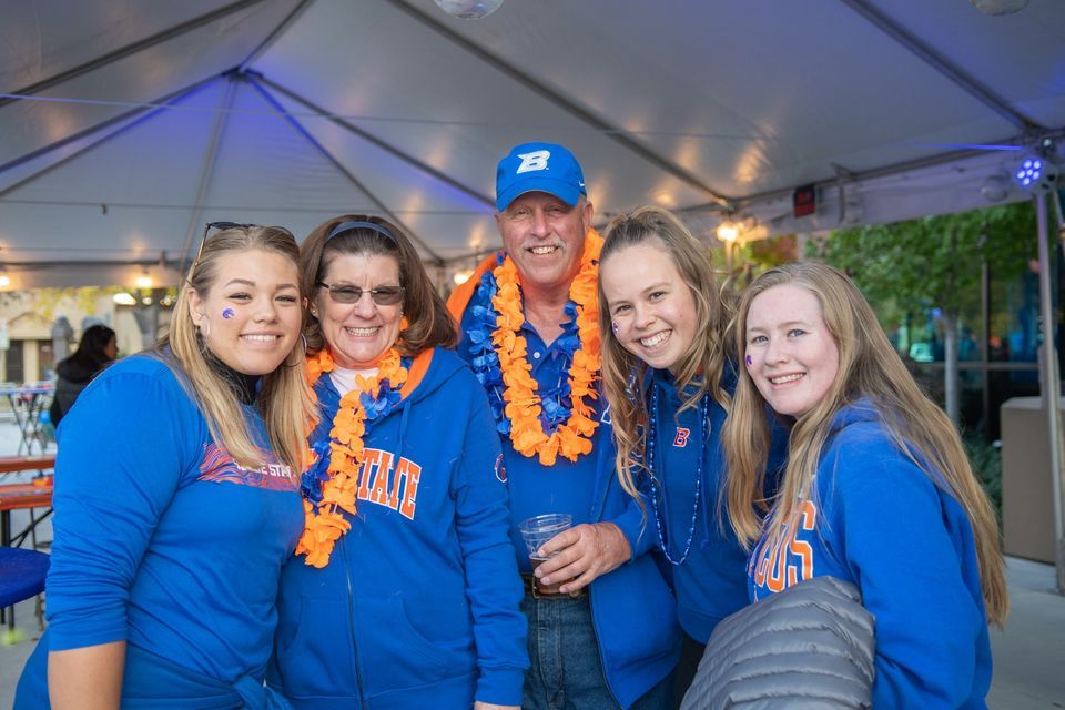 Homecoming + Parent & Family Weekend Family Tailgate Party