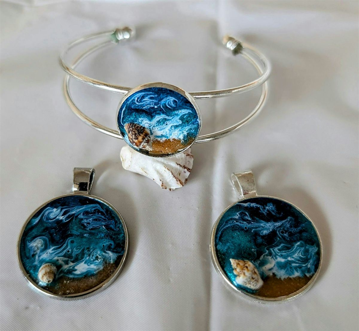 MAKIN' WAVES JEWELRY CLASS-ST. PETERSBURG FL-SUNTAN ART CENTER