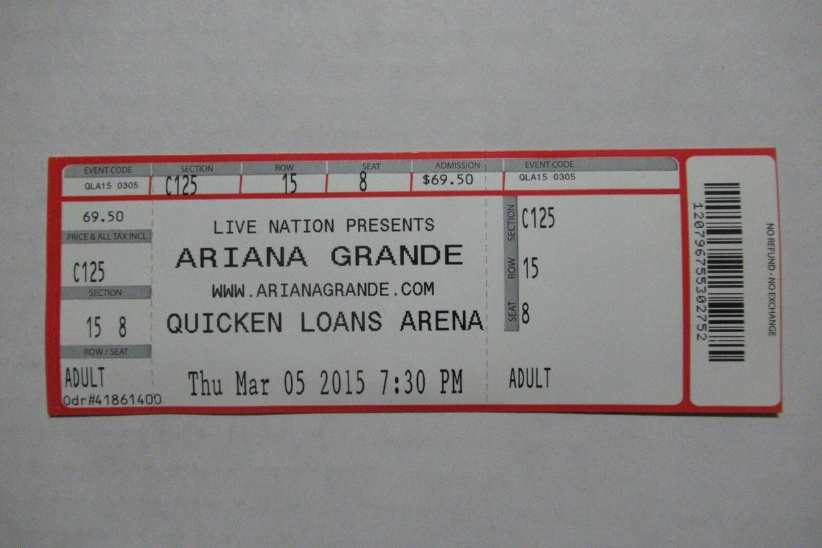 Ariana Grande at TD Garden