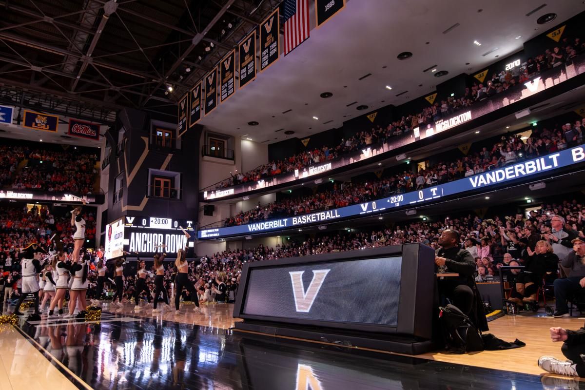 New Haven Chargers at Vanderbilt Commodores Mens Basketball