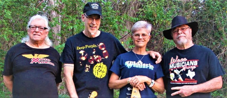 Venus E Eclectically GrooVEs Fuzzy\u2019s Hewitt!