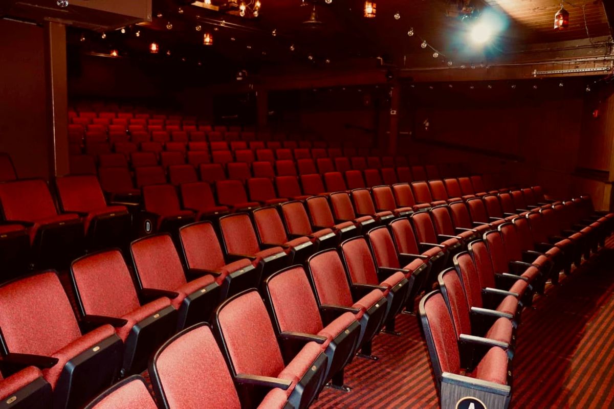 Christmas With a Whole Lotta Soul at Chanhassen Dinner Theatres