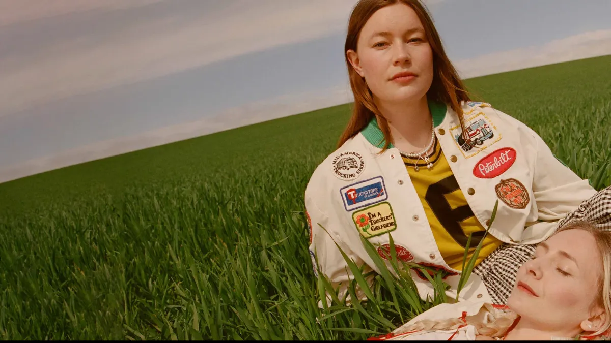 Wet Leg in ESCH-SUR-ALZETTE