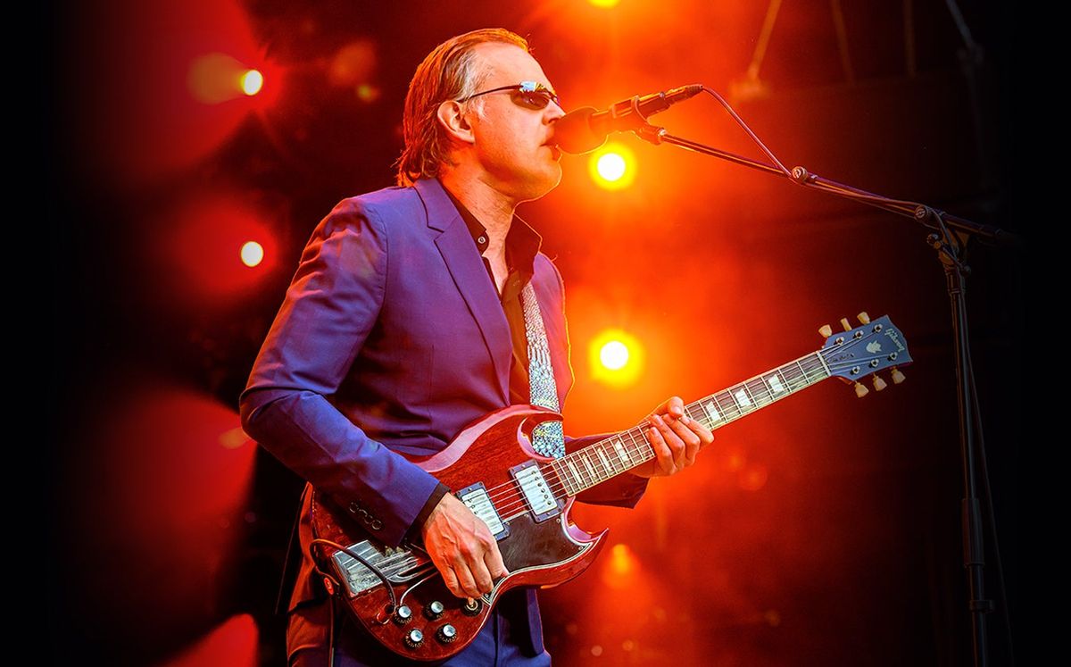 Joe Bonamassa at Knoxville Civic Auditorium