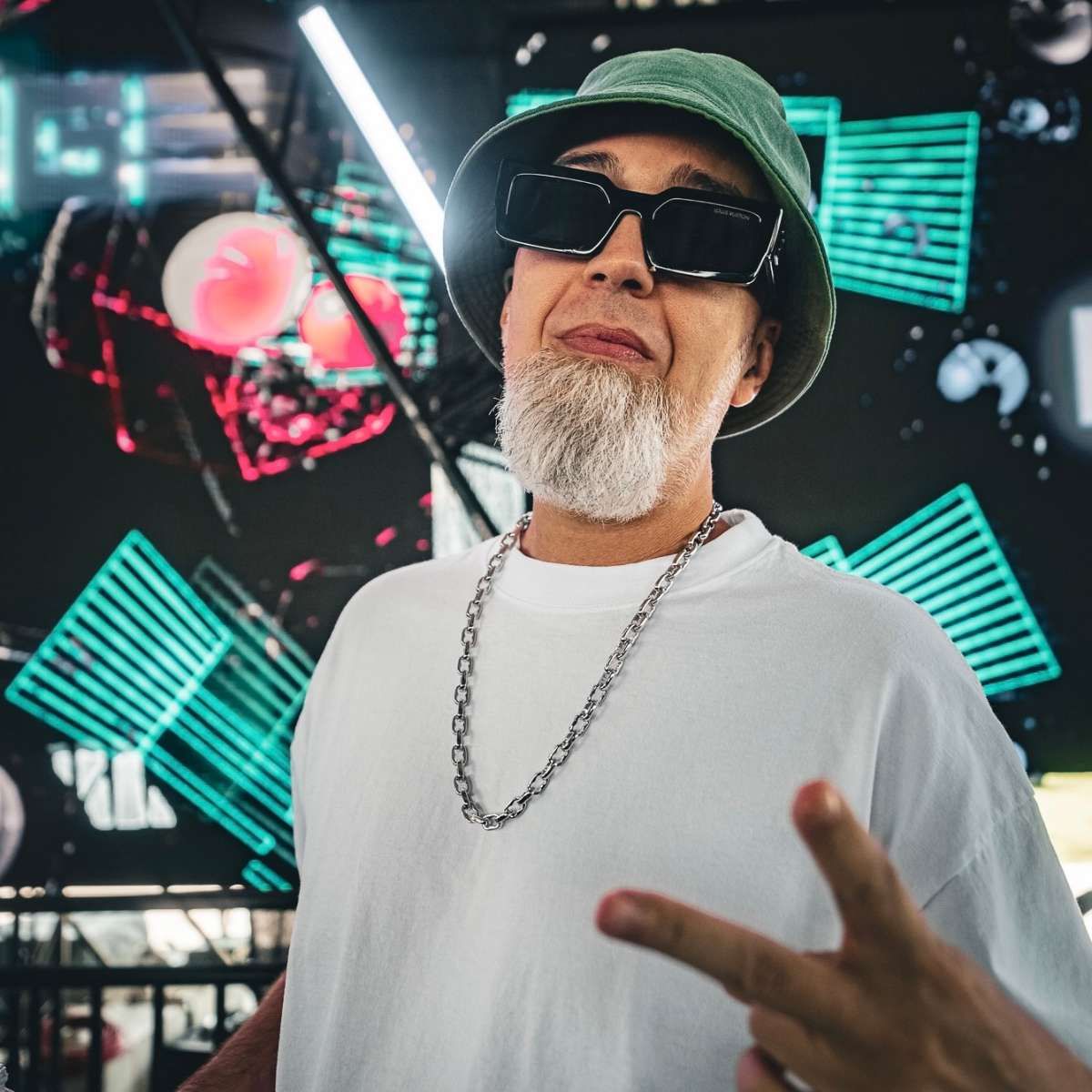 Open House: 2AR  Mykey Mcfly  Evio & Queen Beats