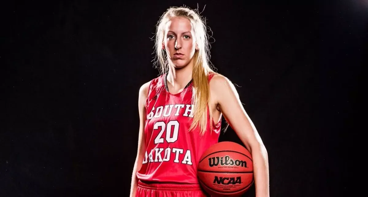 Parking Omaha Mavericks at South Dakota Coyotes Mens Basketball