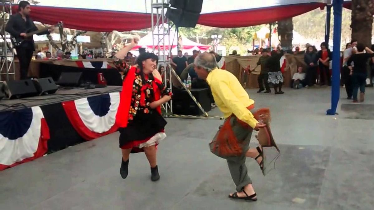 Parking - Molotov with Reventon Super Estrella