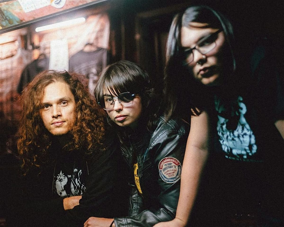 Palomino Blond, Bonus, gravess, & Headfirst