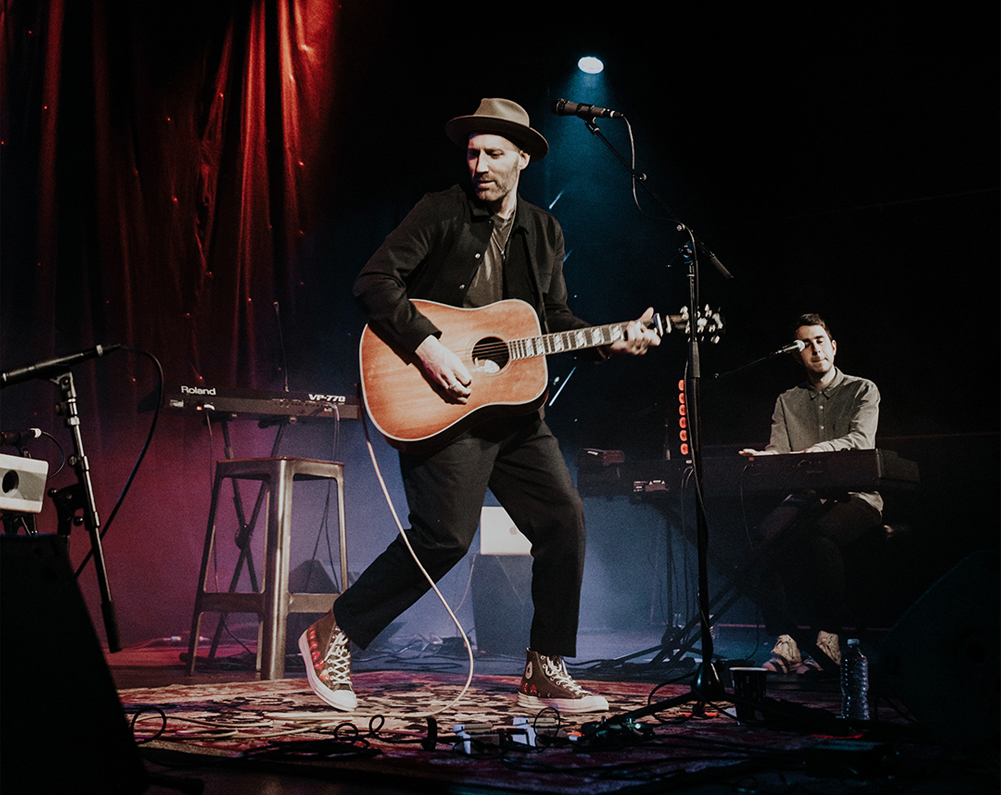 Mat Kearney: The Acoustic Trio at Strings Music Pavilion