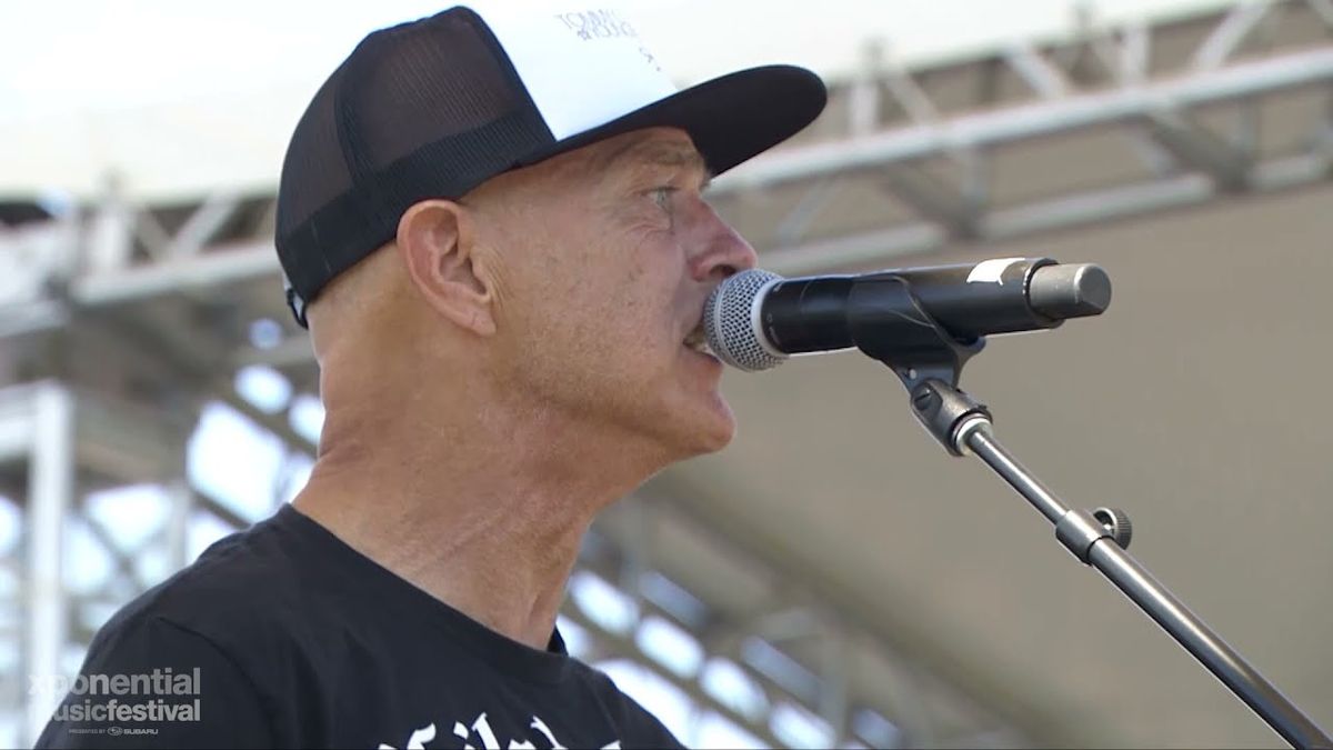 Parking Tommy Conwell & The Young Rumblers