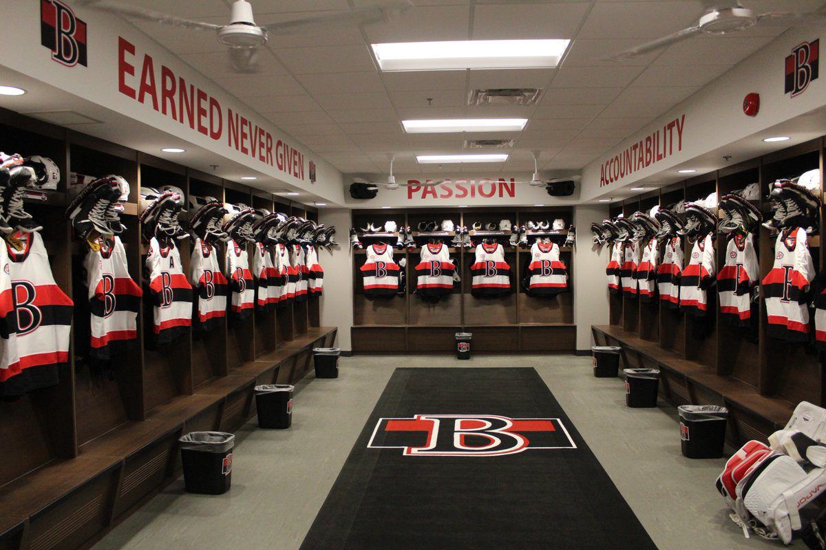 Parking Drummondville Voltigeurs at Blainville-Boisbriand Armada