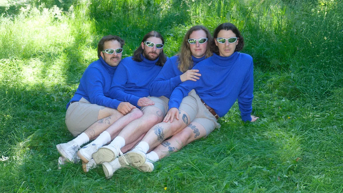 Peach Pit in Vancouver