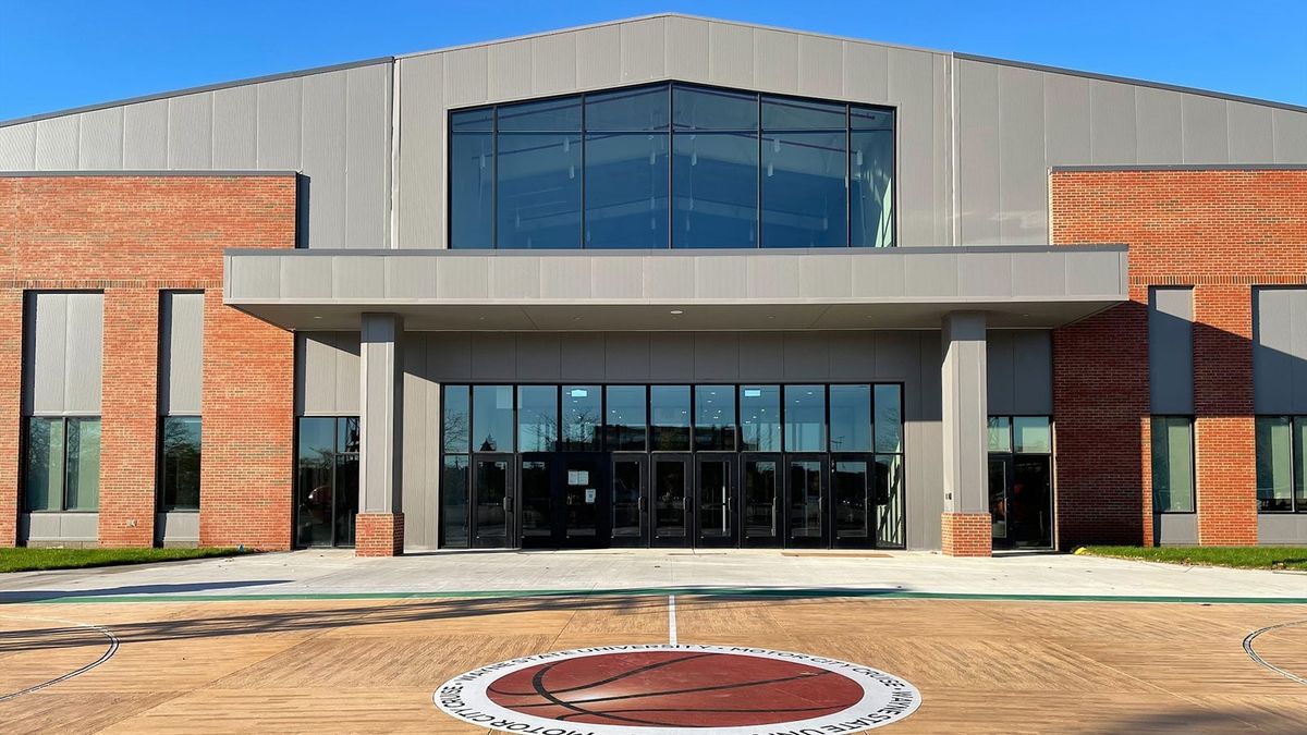 Parking Iowa Wolves at Motor City Cruise