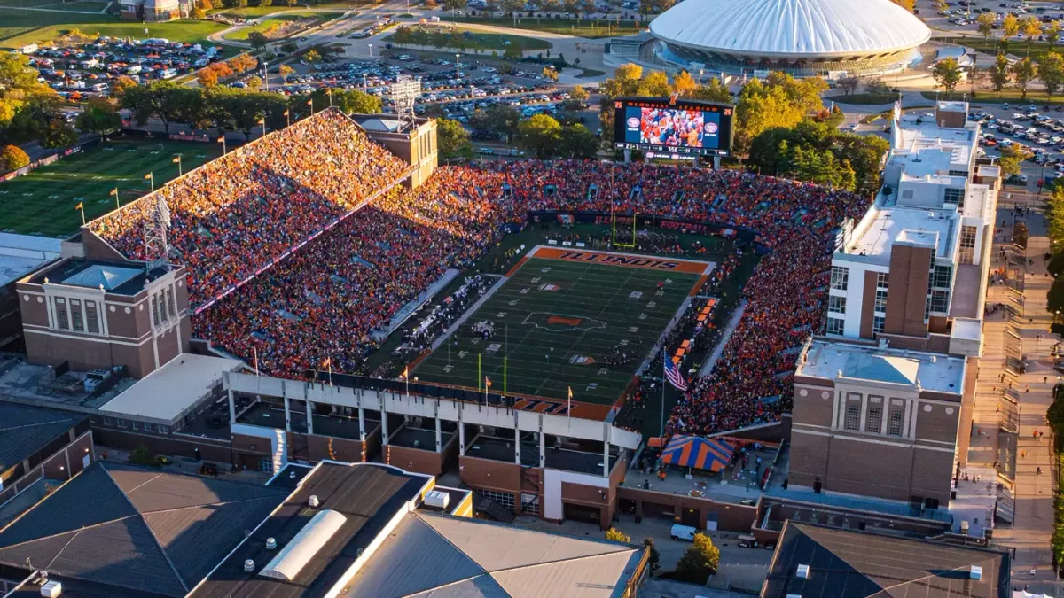 Illinois Fighting Illini at Indiana Hoosiers Football