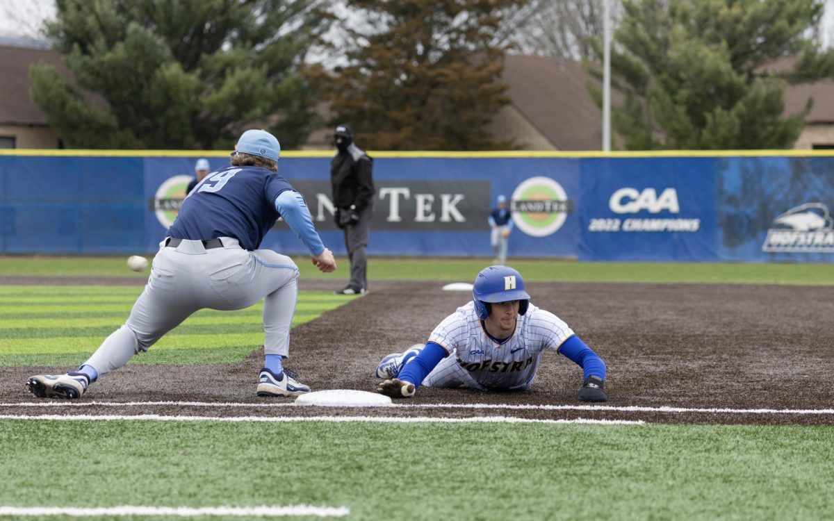 Parking Hofstra Pride at UNC Wilmington Seahawks Mens Basketball