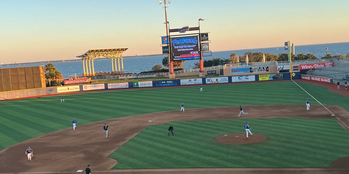 Columbus Clingstones at Pensacola Blue Wahoos