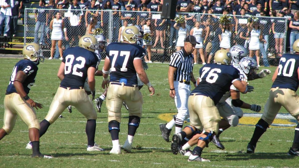 UC Davis Aggies at Washington Huskies Football Tickets