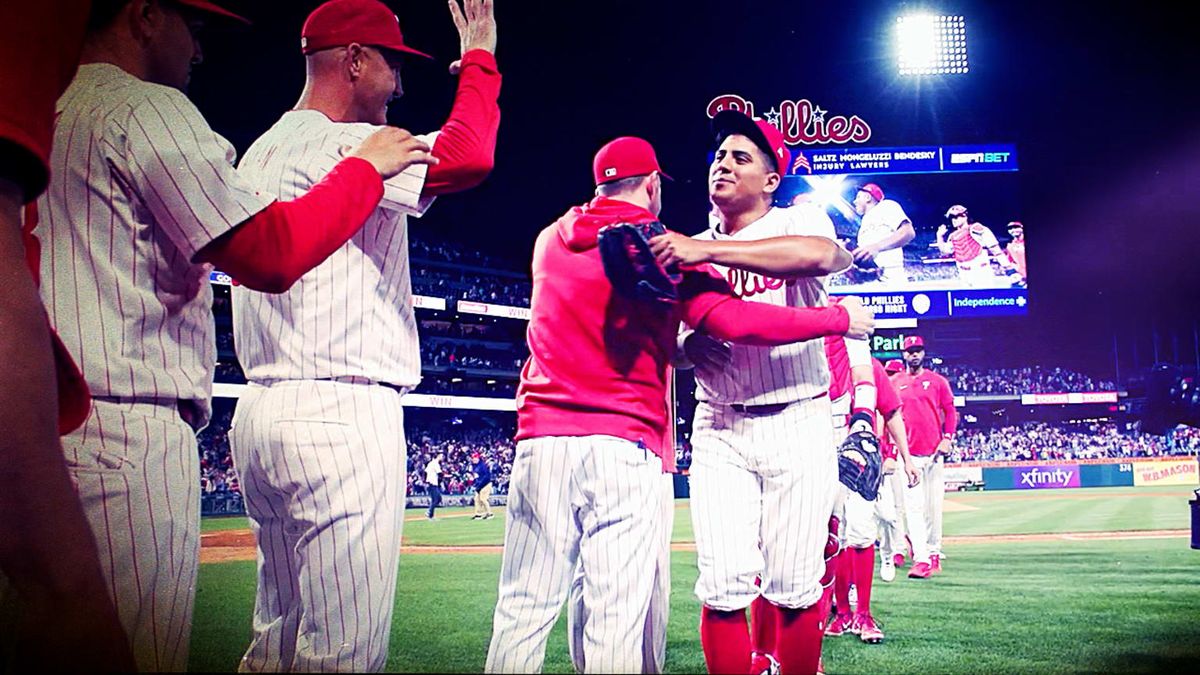 Parking Cincinnati Reds at Philadelphia Phillies