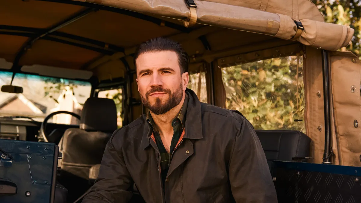 Sam Hunt, Austin Williams in Solomons