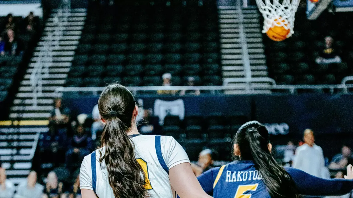 Parking UNC Greensboro Spartans at East Tennessee State Buccaneers Mens Basketball