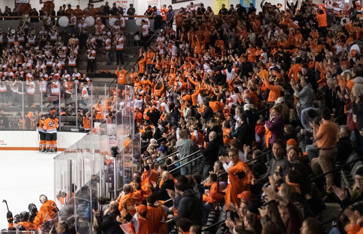 Syracuse Orange at Rochester Institute of Technology Tigers Womens Hockey