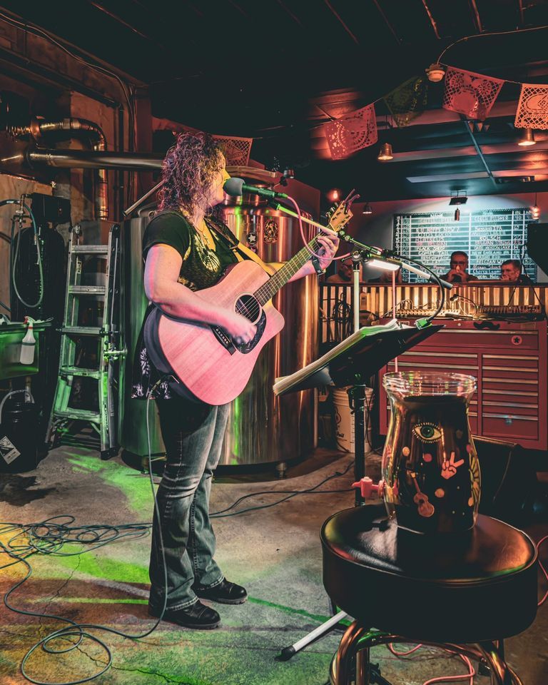 Sarah Plays Spring Fling @ The Burg