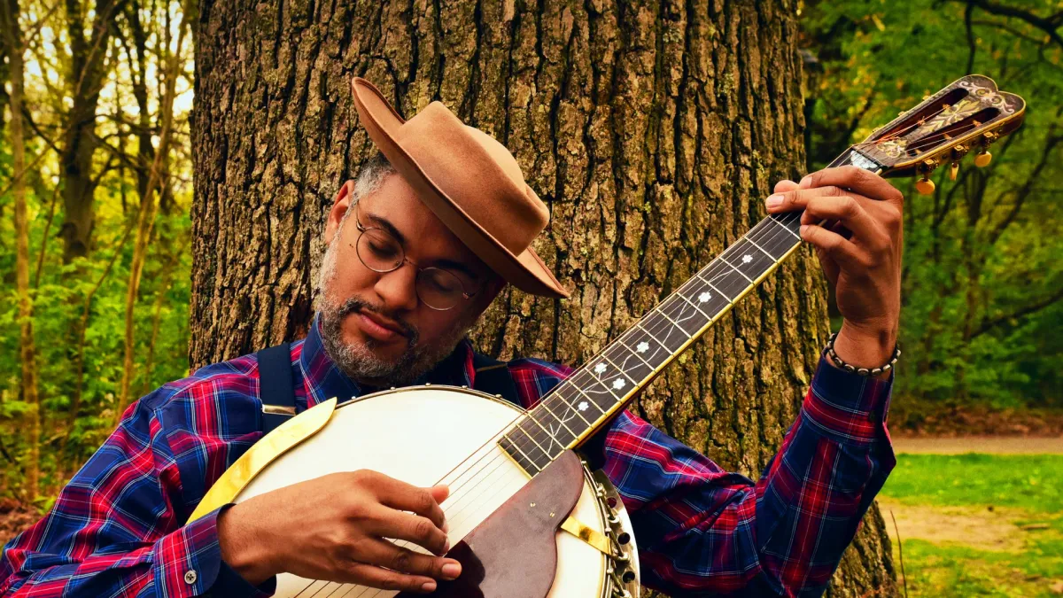Dom Flemons in Forest Park