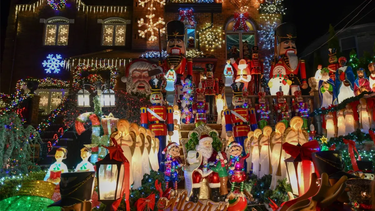Dyker Heights Christmas Lights Tour