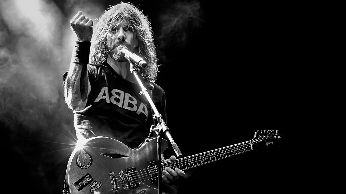 Fooz Fighters - Foo Fighters Tribute