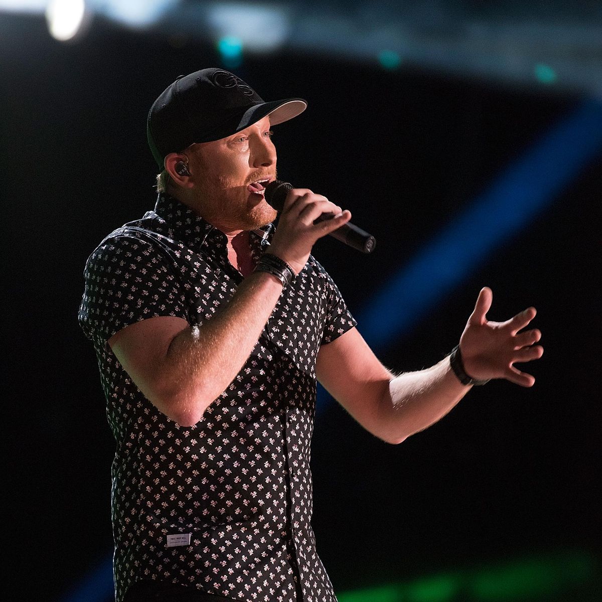 Cole Swindell with BlackHawk and Zach John King