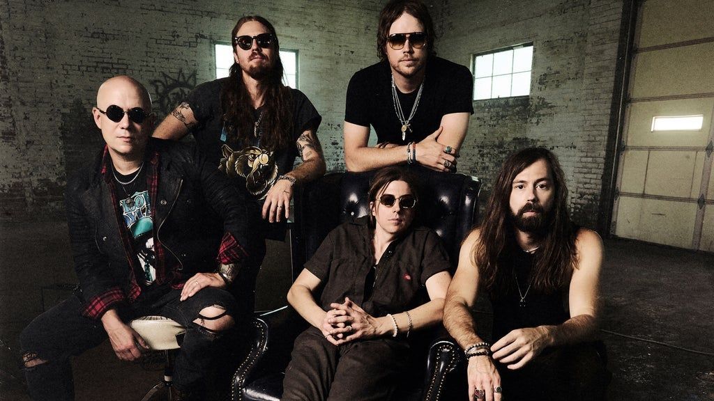A THOUSAND HORSES Plus guests