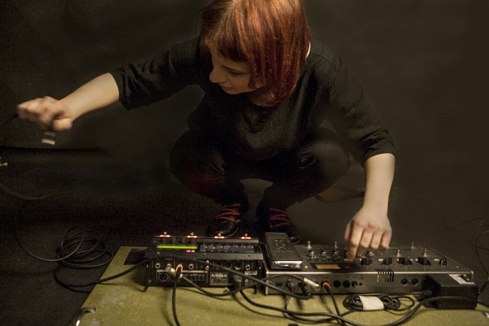 Solo Fingerstyle Acoustic Guitar Performance Live solo-fingerstyle-acoustic-guitar-performance-live