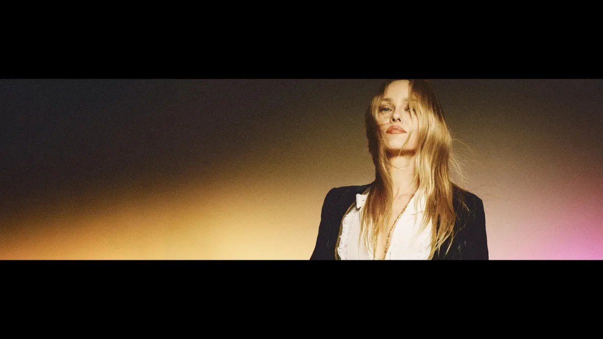 Vanessa Paradis in Paris