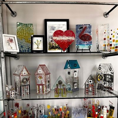 Lulu\u2019s Petals Fused Glass at GRT Glass Design