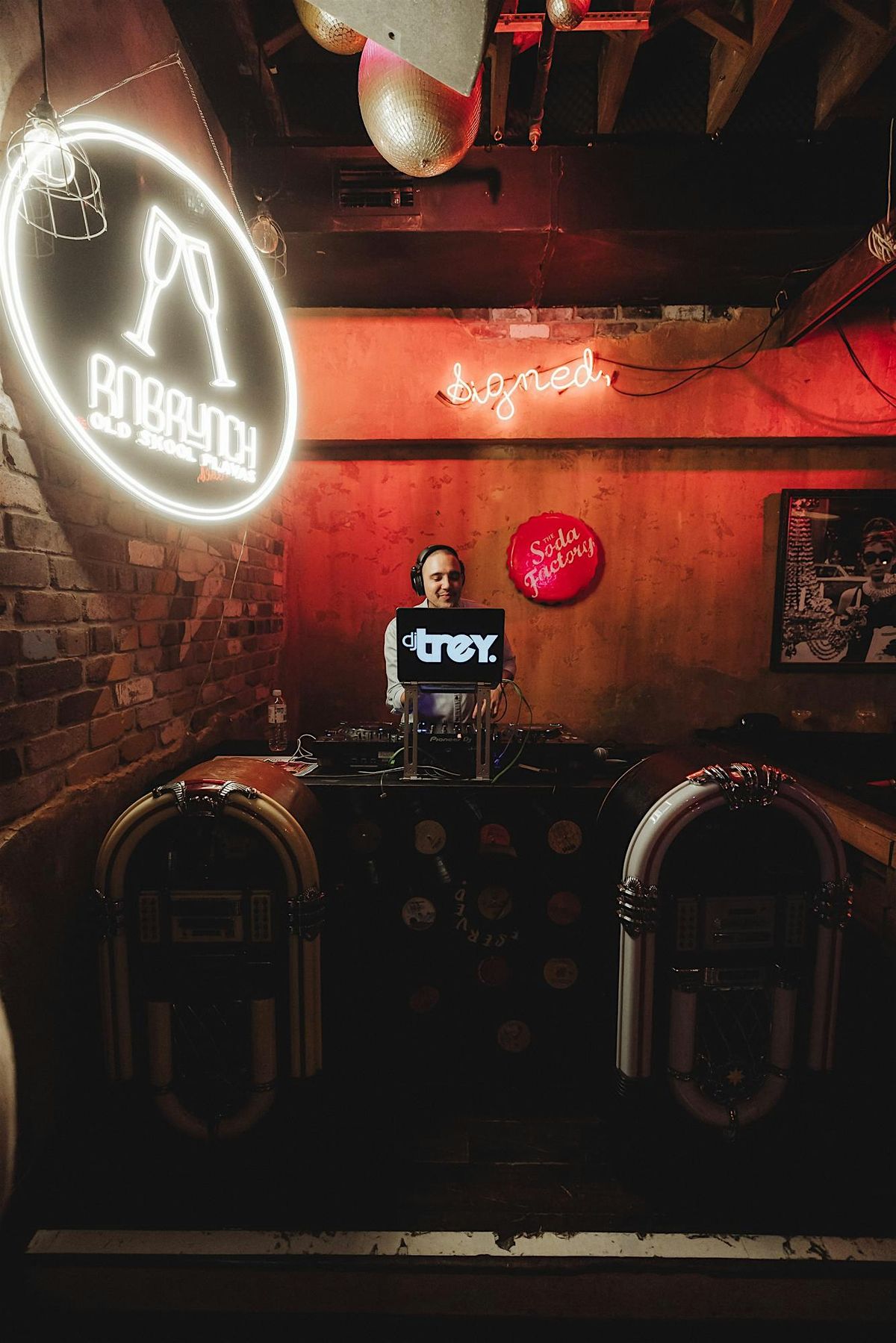 RNBRUNCH 2026 SERIES - BOTTOMLESS COCKTAILS & OLD SKOOL RNB @ SODA FACTORY